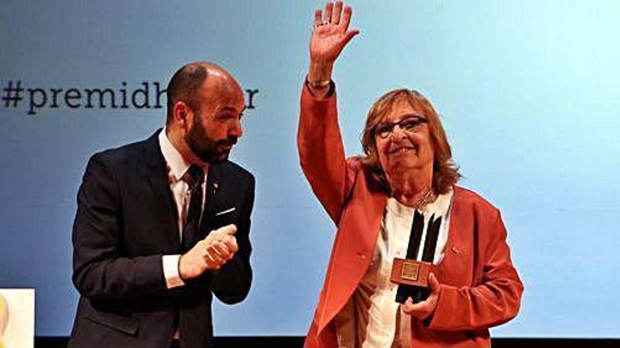 La poeta Marta Pessarrodona, ahir amb el vicepresident d&#039;Òmnium, Marcel Mauri