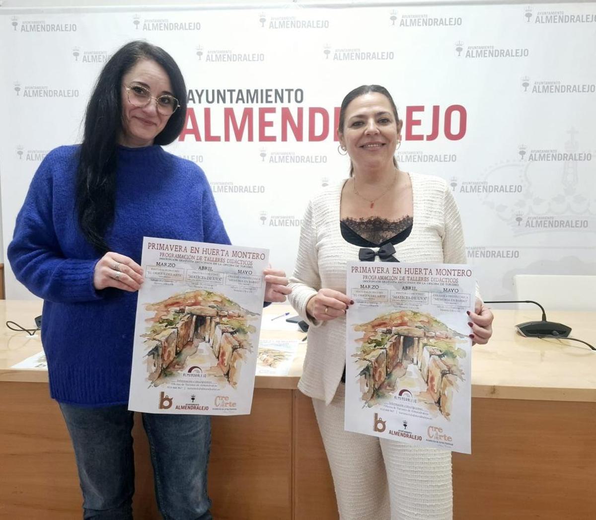 Presentación de la programación de talleres en Huerta Montero en un acto en el ayuntamiento.