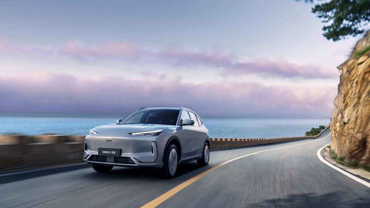 empezará a vender el Geely E5 y el Starray EM-i