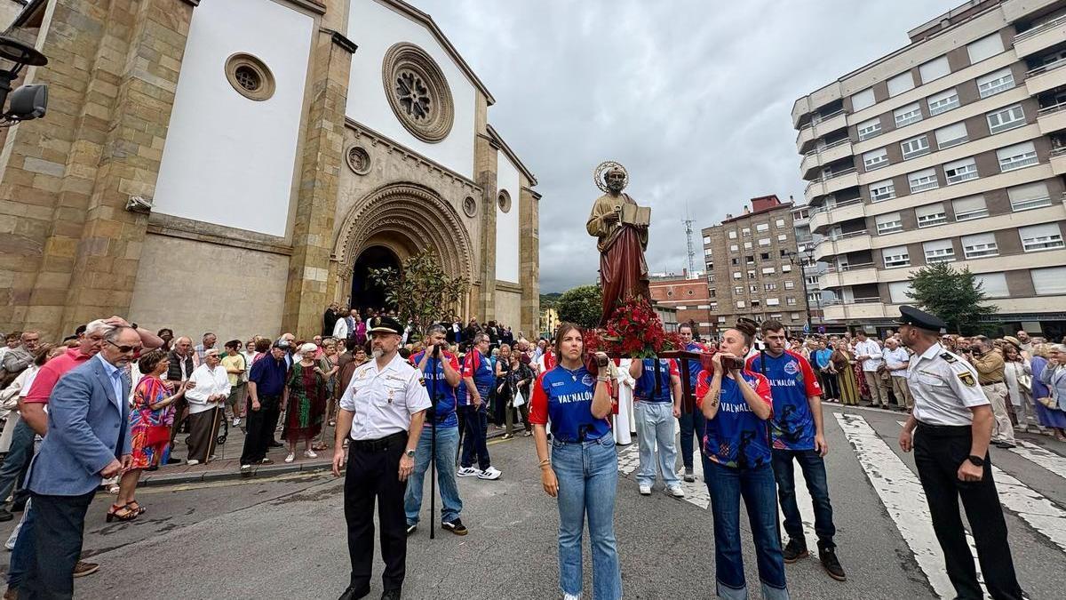 Procesión de San Pedro en La Felguera