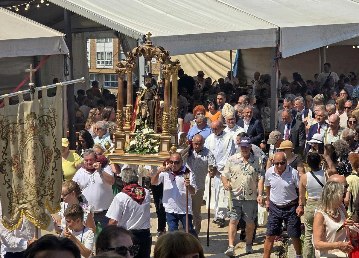 Día grande de las fiestas de San Roque en Vigo, en imágenes
