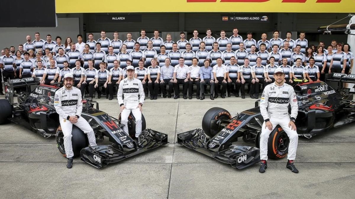 McLaren-Honda al completo en la temporada pasada
