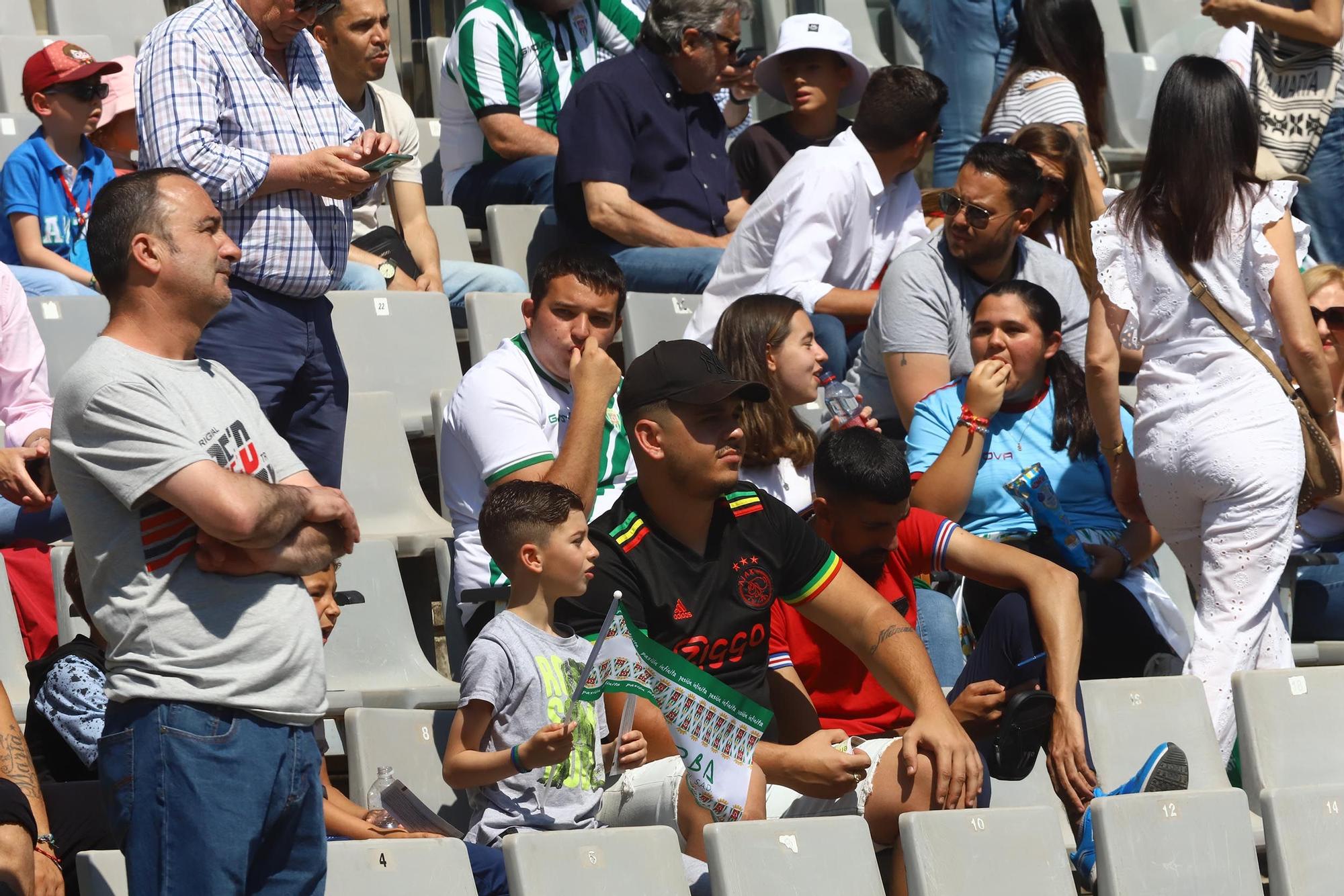 Las imágenes de los aficionados en el Córdoba CF-AD Ceuta CF