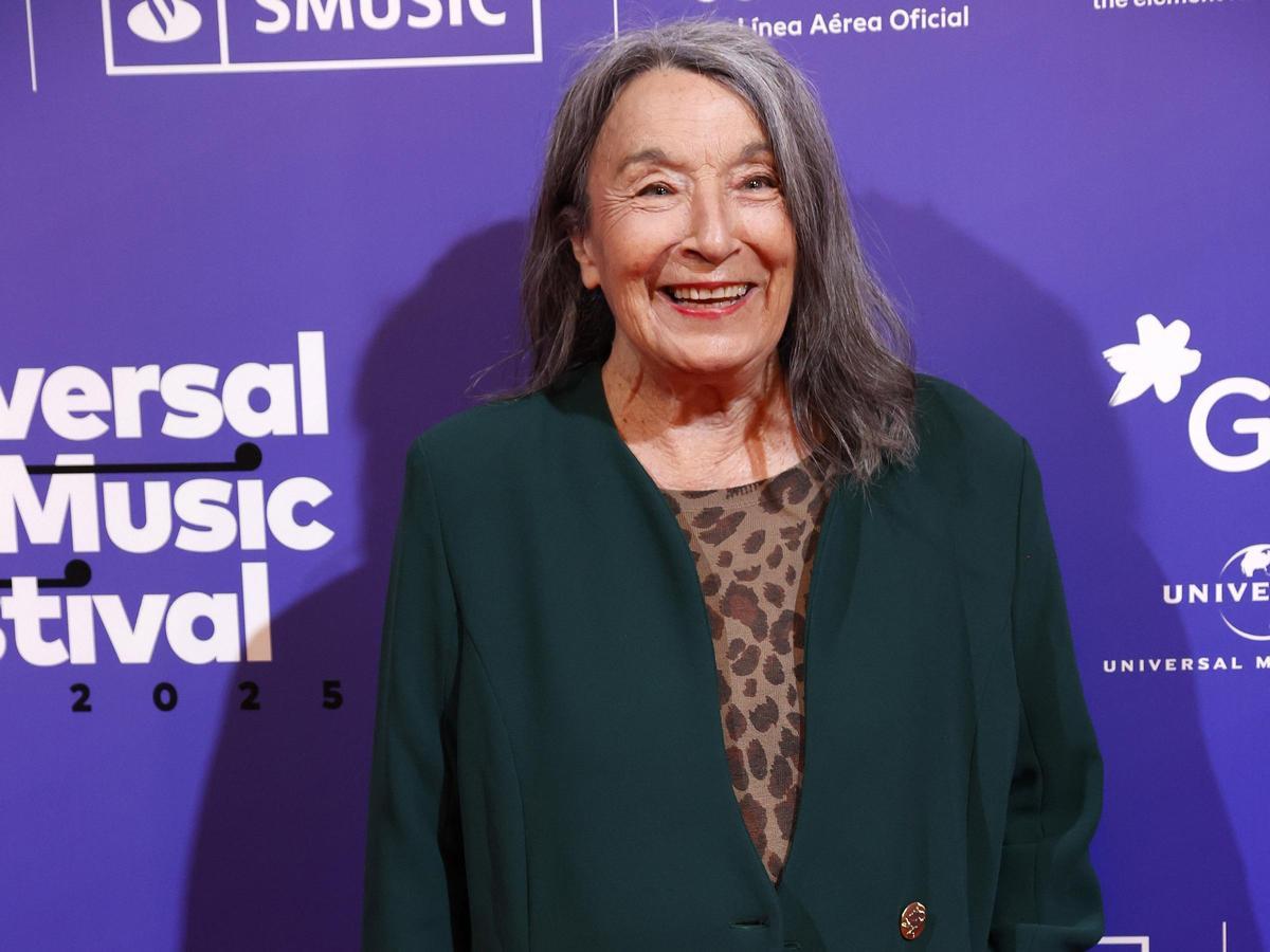 Petra Martínez asiste al concierto de Rosario Flores