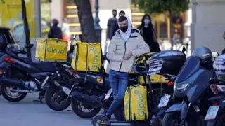 Condenan a Glovo a pagar más de un millón de euros por las cotizaciones impagadas de 610 riders en València