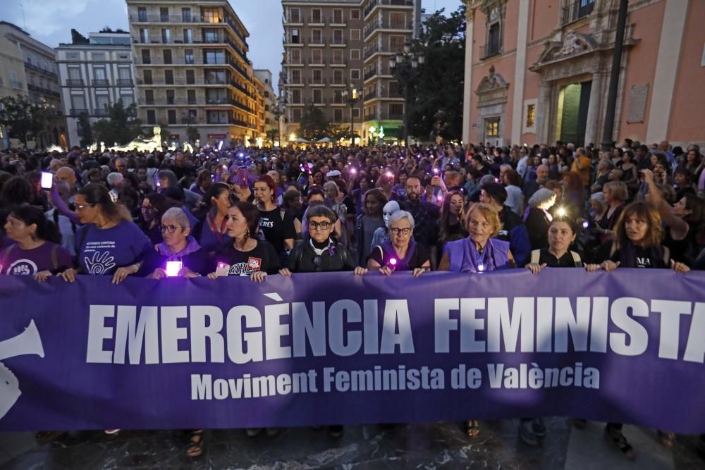 Manifestación en València por la emergencia feminista contra el maltrato