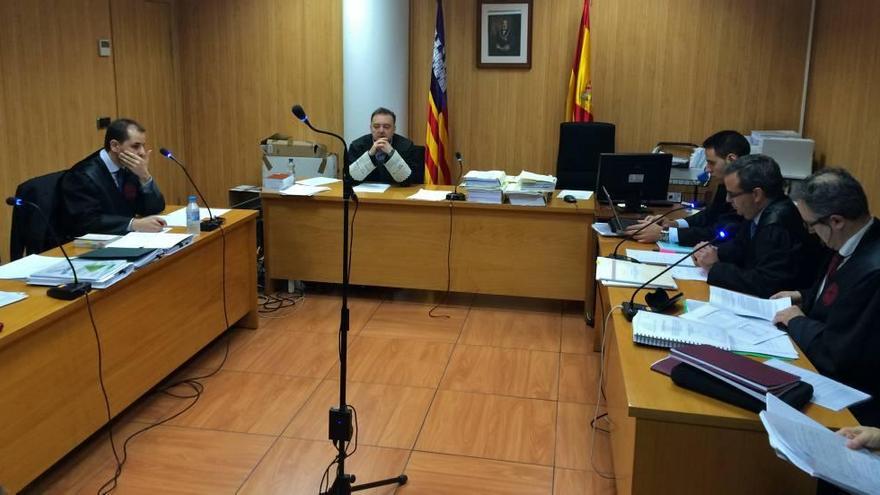 La última sesión del pleito civil sobre la recogida neumática de Palma se celebró ayer en sa Gerreria.
