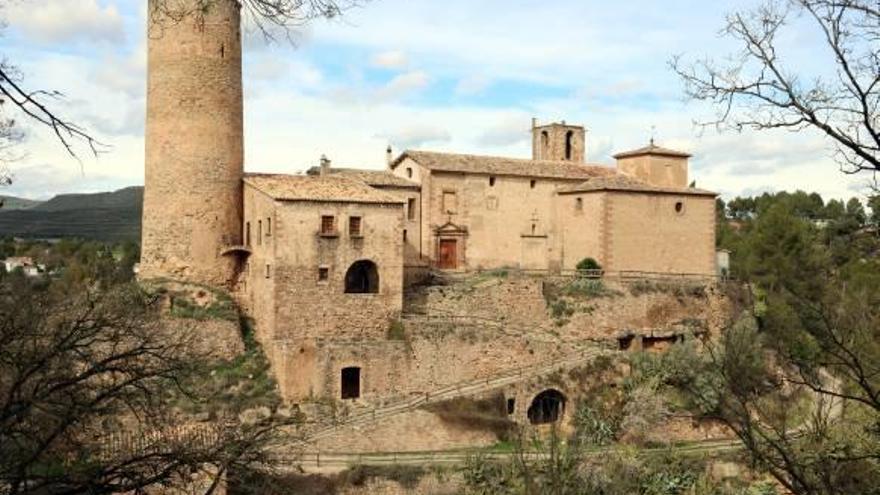 Conjunt de l&#039;església i les Torres de Fals