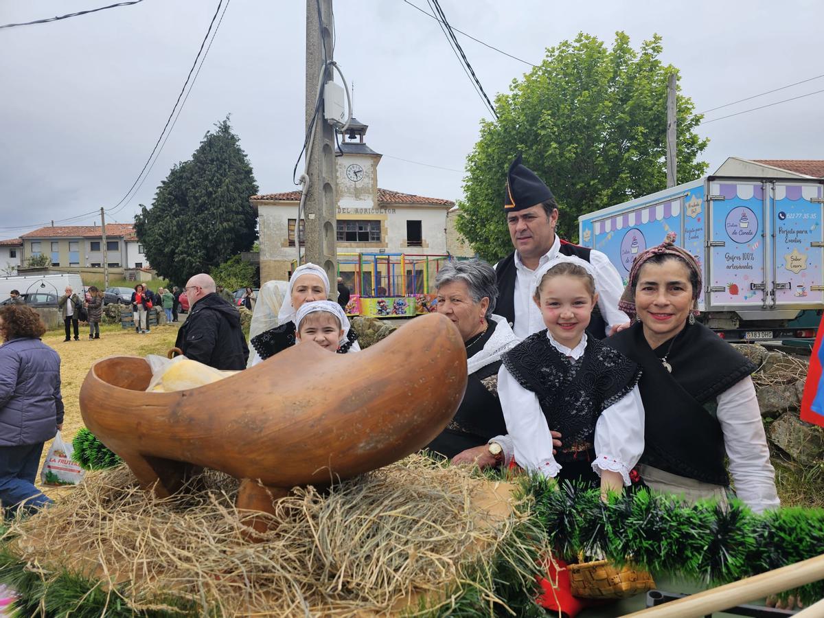 En imágenes: devoción en Lluces (Colunga) por San Isidro