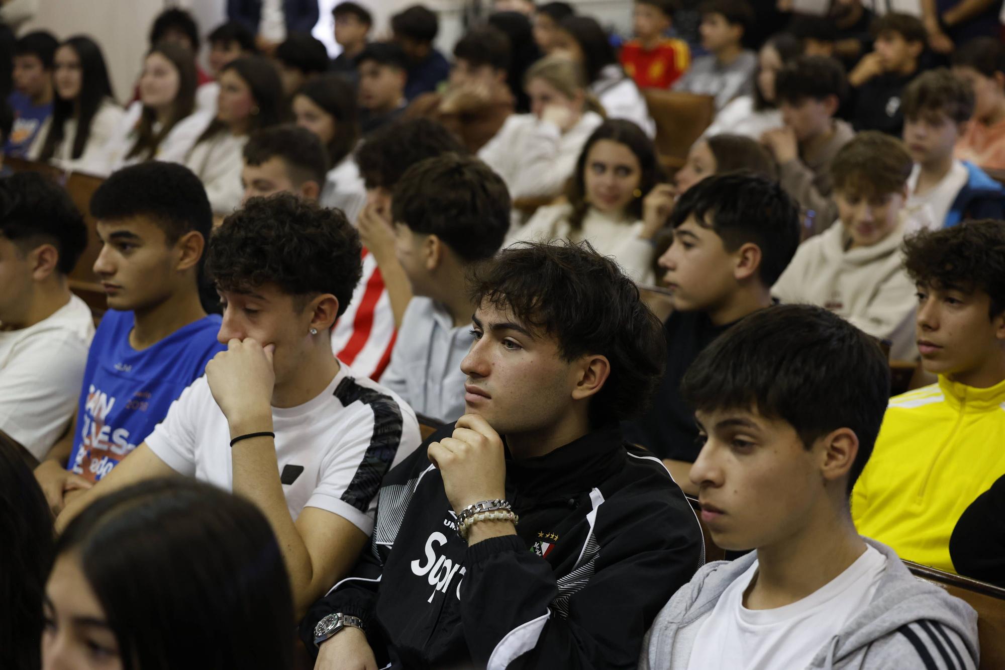 El mensaje a las estudiantes asturianas y una reivindicación de la matemática Daubechies en Grado