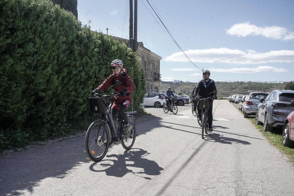 S’estrena a Manresa la ruta ignasiana amb bicicleta elèctrica