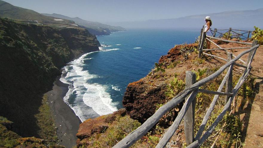 Así es el mirador &quot;flotante&quot; que se esconde en la isla de La Palma