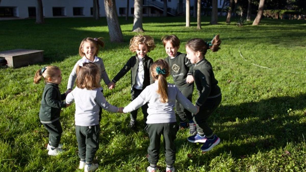 En el Colegio Virgen del Carmen los niños aprenden jugando.