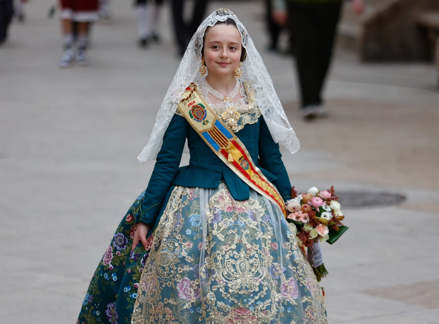 Falleras Mayores en la Ofrenda 2025. Día 17 (1/4)