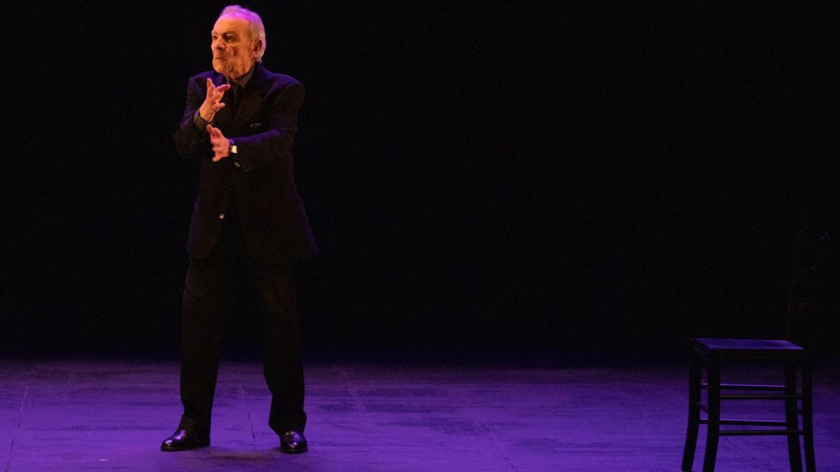 El consagrado José Luis Gómez, anoche en el Teatro Principal. | Ana Burrieza