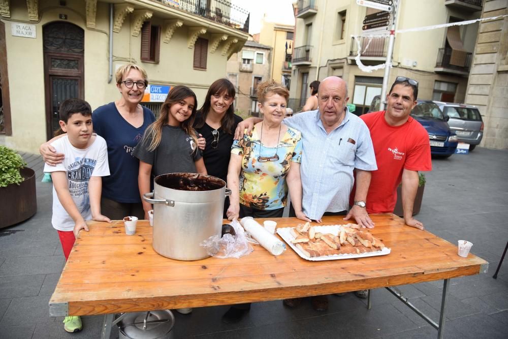 Rebuda de la flama del Canigó a Manresa