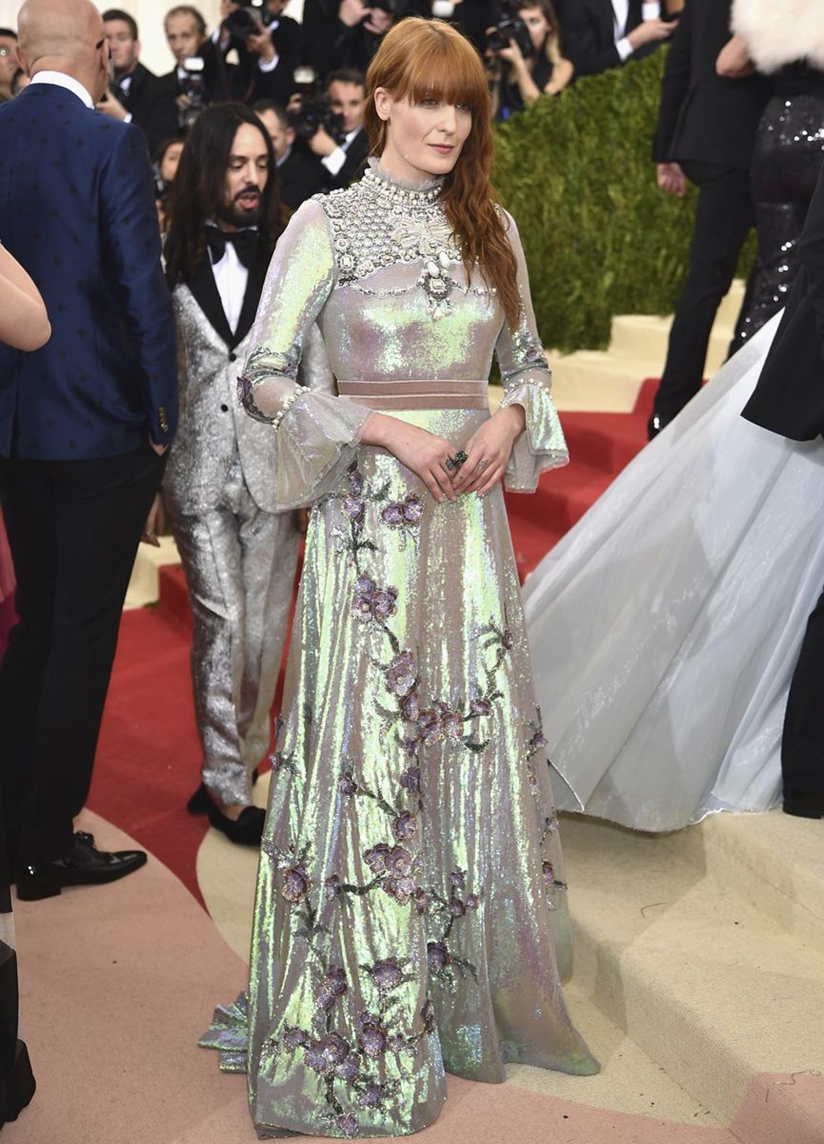 Los mejor y peor vestidos en la Gala Met 2016, Florence Welch.