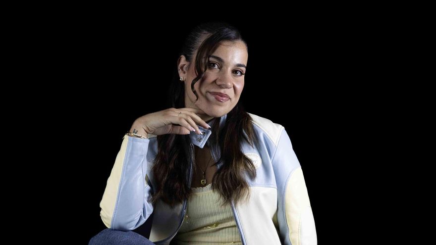 Lucila, la cantautora alicantina que revive el R&amp;B
