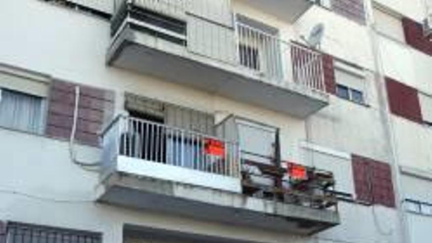 Los vecinos ponen sus casas en venta para denunciar la inseguridad en l&#039;Alquerieta