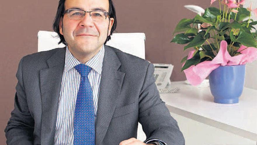 Xoán Antón Pérez-Lema é socio-director do bufete.| l.o.