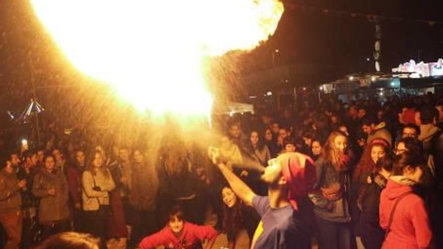 Ambient de barraques a la Festa Major de Banyoles, en imatge d&#039;arxiu.