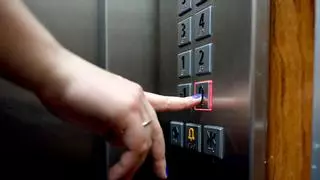Avisan de  "múltiples derramas": Más de 150.000 ascensores en Andalucía, afectados por la nueva normativa estatal
