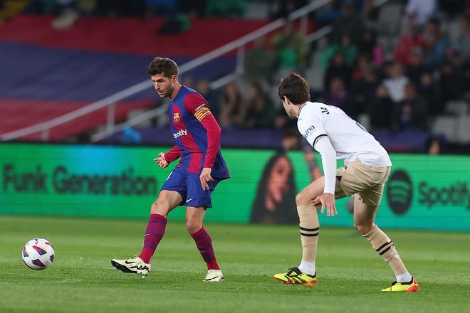 FC Barcelona - Valencia CF, el partido de la jornada 33 de LaLiga EA Sports, en imágenes.