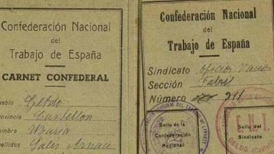 Carnés de la CNT de valencianos incautados en la Guerra Civil.