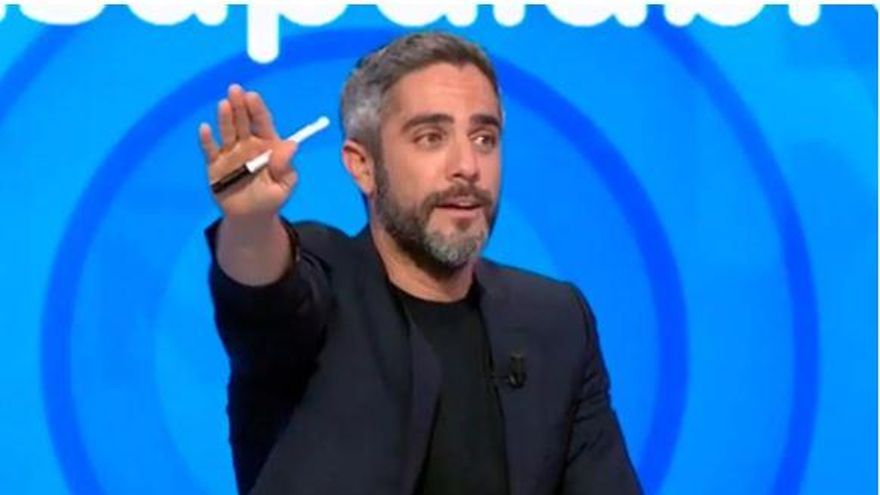 ADEVERTENCIA MANU PASAPALABRA| La contundente advertencia de Roberto Leal a  Manu en plena prueba de Pasapalabra: "No eres el único de la mesa"