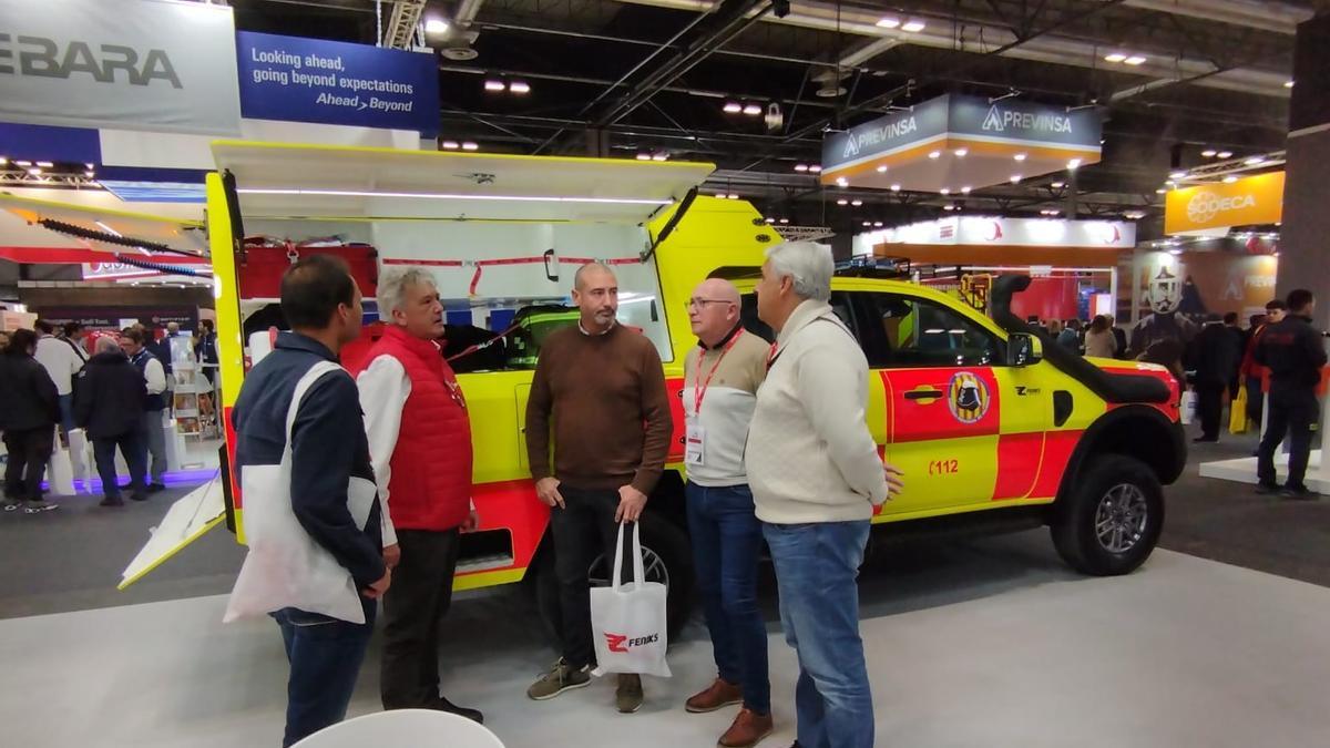 Los responsables de Xàbia que han acudido a la feria de seguridad de Madrid
