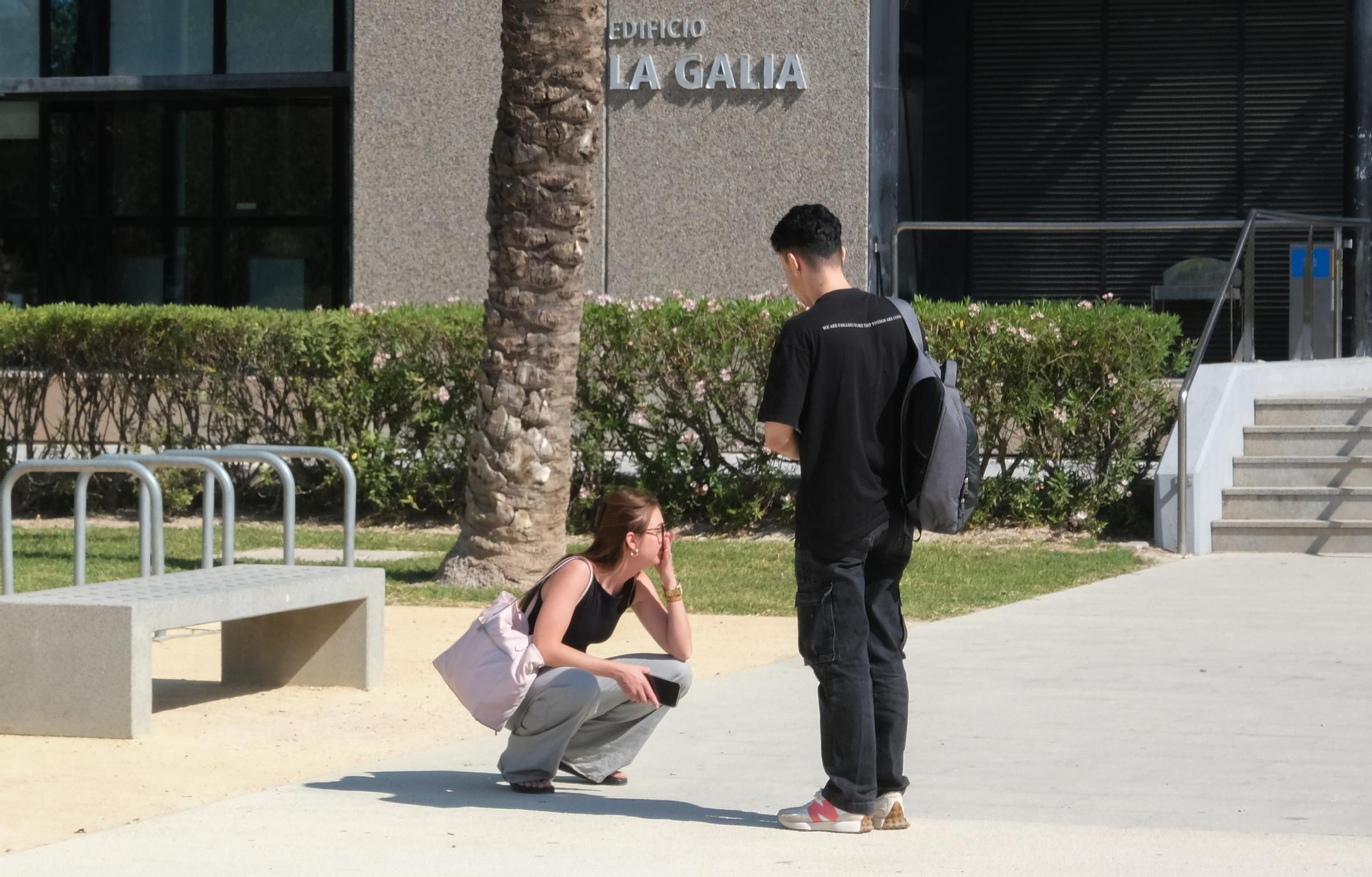 Muchos nervios en el primer día de exámenes de la PAU en Elche