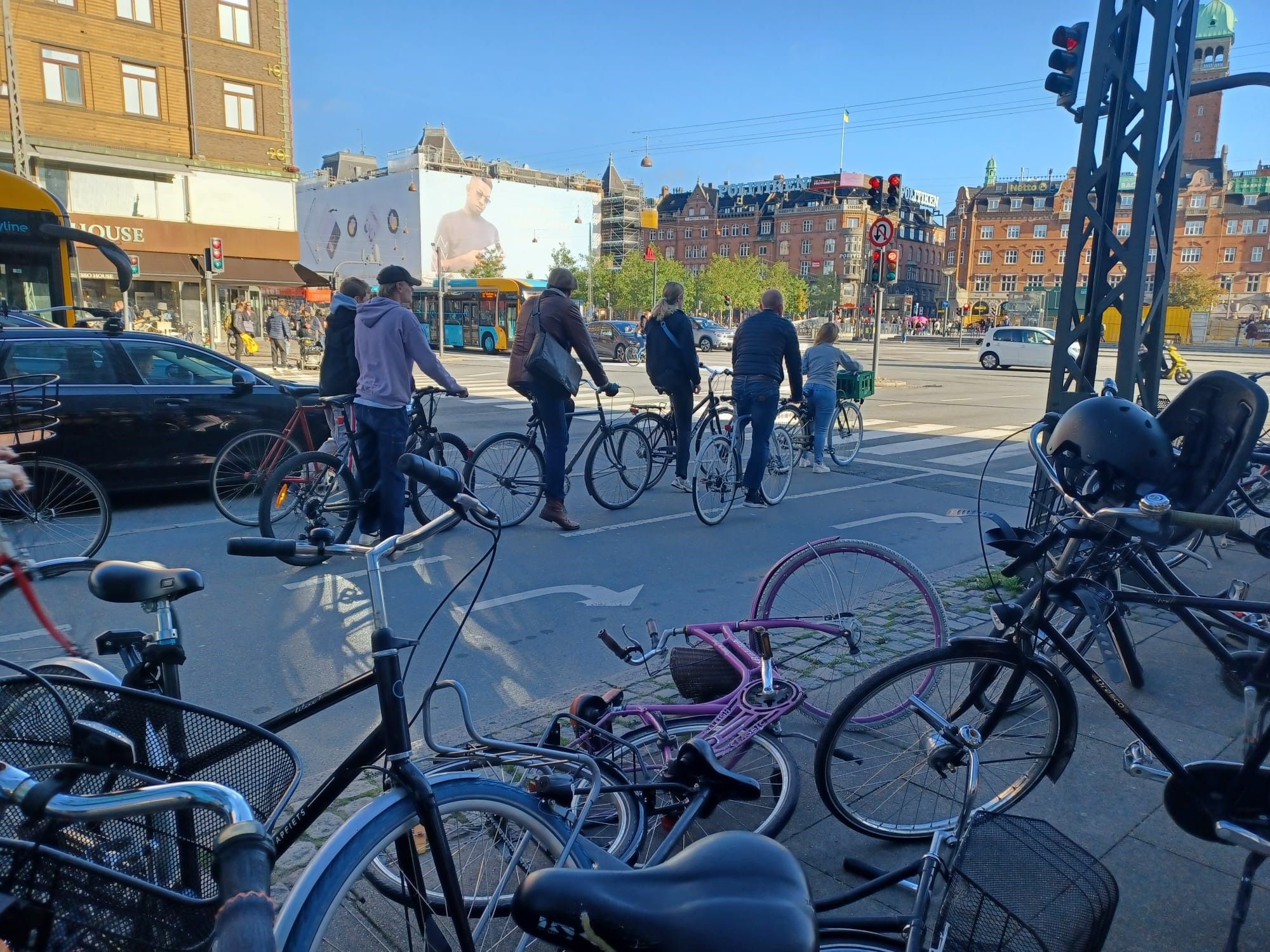 Aparcamientos gigante para bicicletas