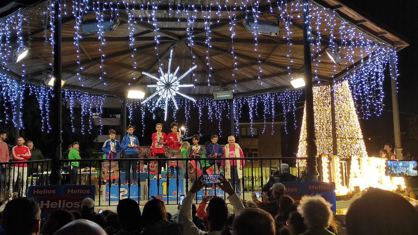 Emoción y solidaridad en la San Silvestre de Llanera, cuya recaudación se destinará a la asociación ELA Principado