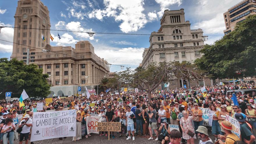 Colectivos del 20A anuncian &quot;gran&quot; manifestación porque continúa el modelo desarrollista