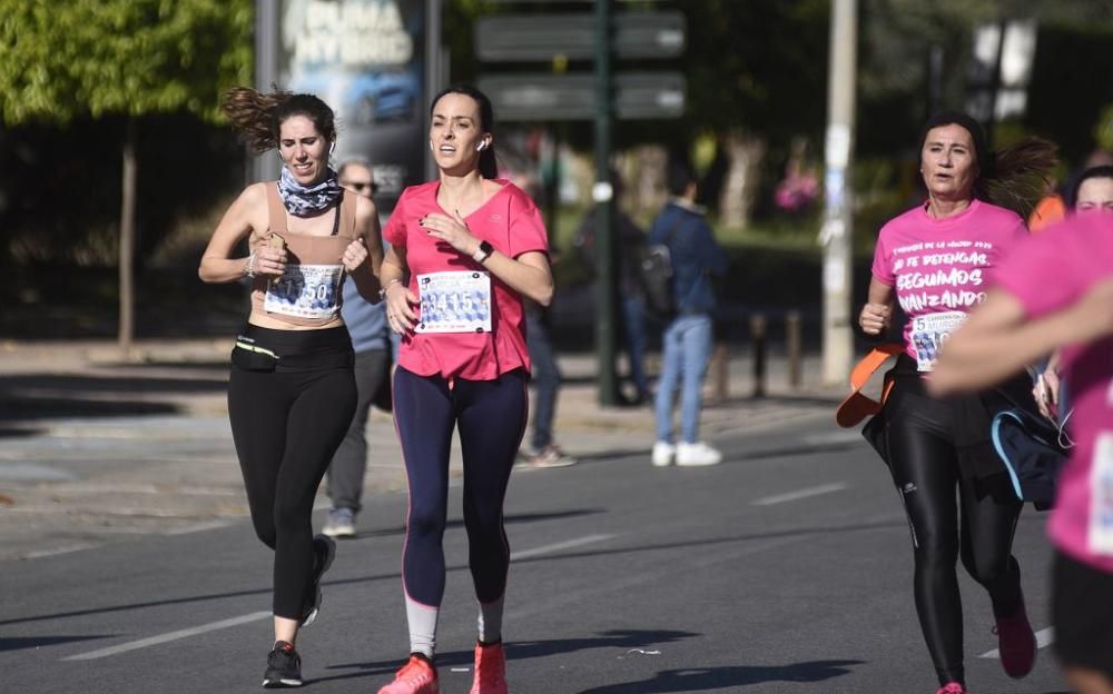 Ambiente en la V Carrera de la Mujer de Murcia