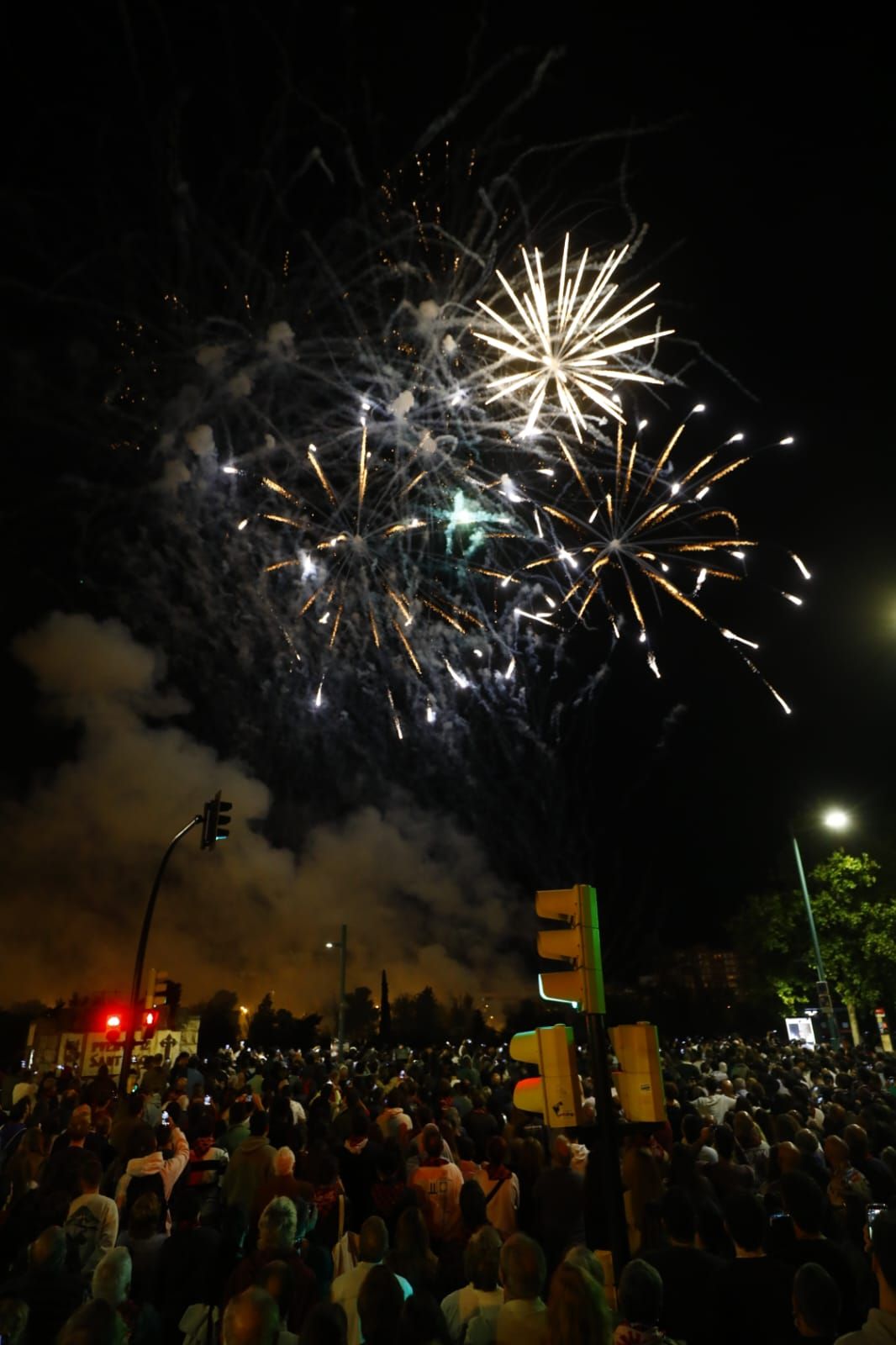 Los fuegos artificiales ponen un bonito broche final a las Fiestas del Pilar 2025