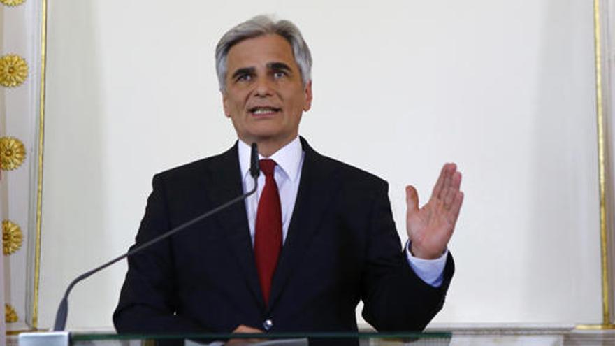 Werner Faymann dimite de todas sus funciones.