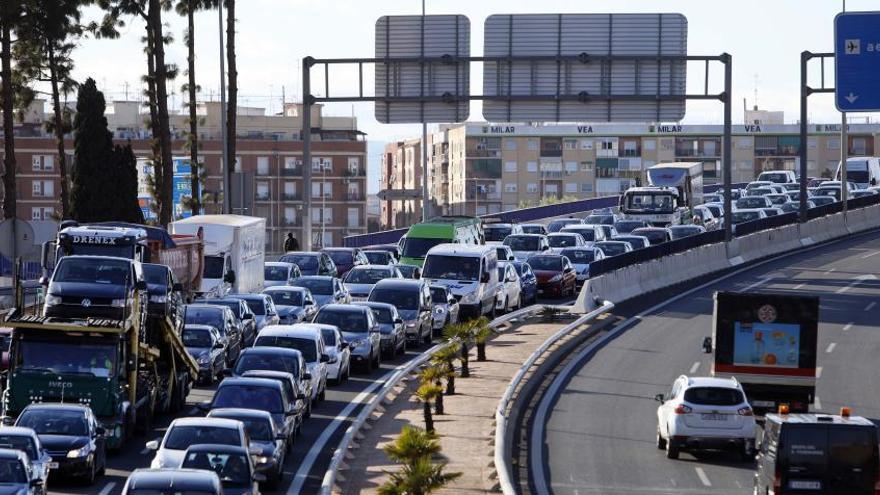 València supera los niveles recomendados por la OMS en gases contaminantes