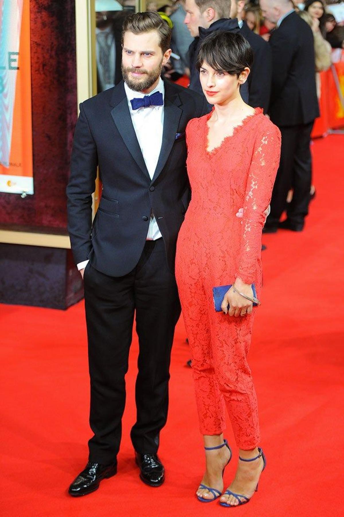 Jamie Dornan y su mujer, Amelia Warner en la première de 'Cincuenta sombras de Grey' en Berlín