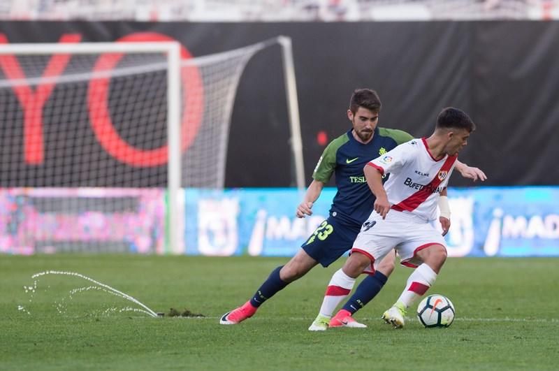 Partido entre el Rayo Vallecano y el Sporting