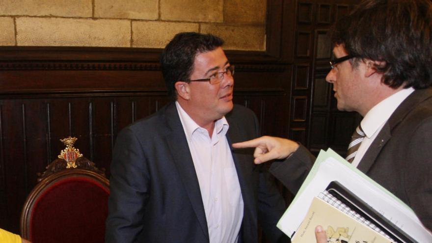 L&#039;exregidor del PP de Girona Carles Palomares, estripa ara el carnet del PDeCAT