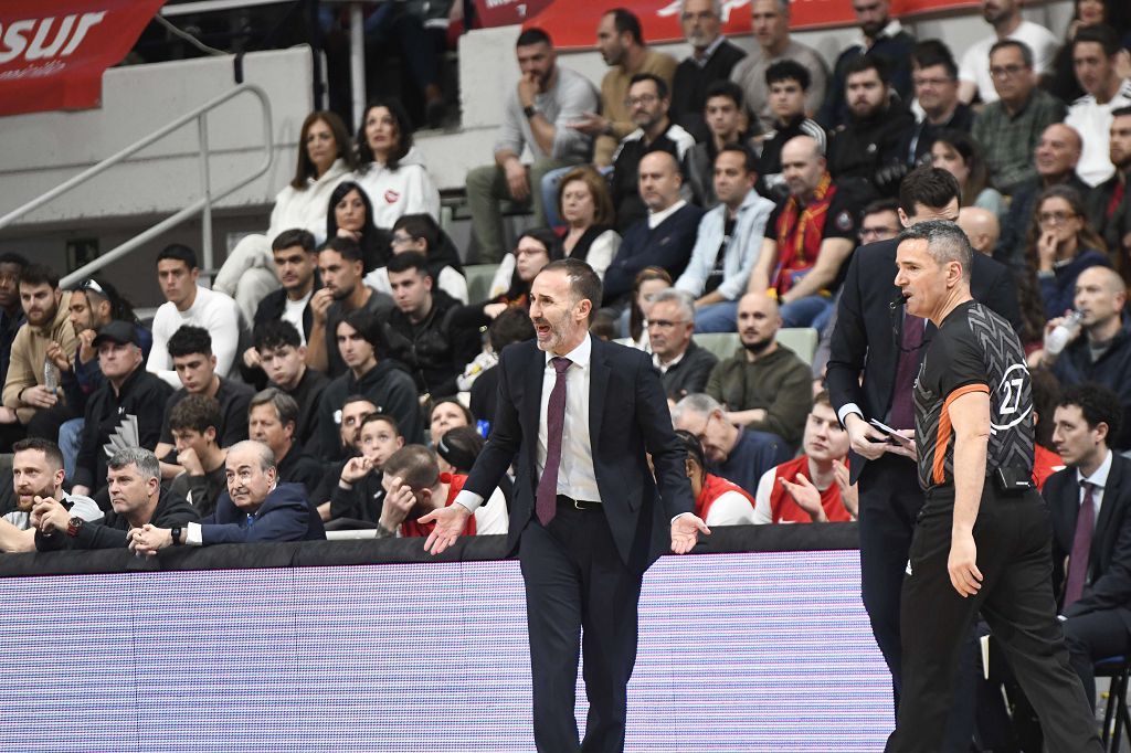 Todas las imágenes del partido del UCAM Murcia contra el Bàsquet Girona