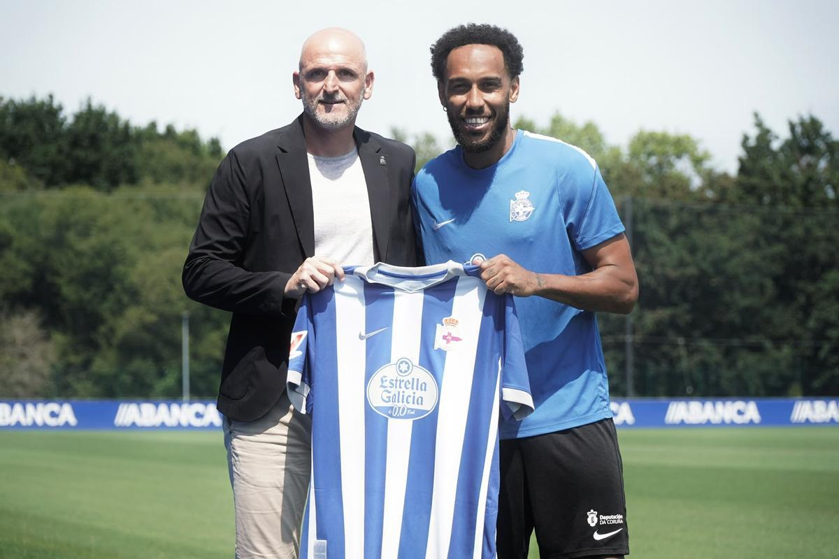 El Deportivo presenta a Aubameyang