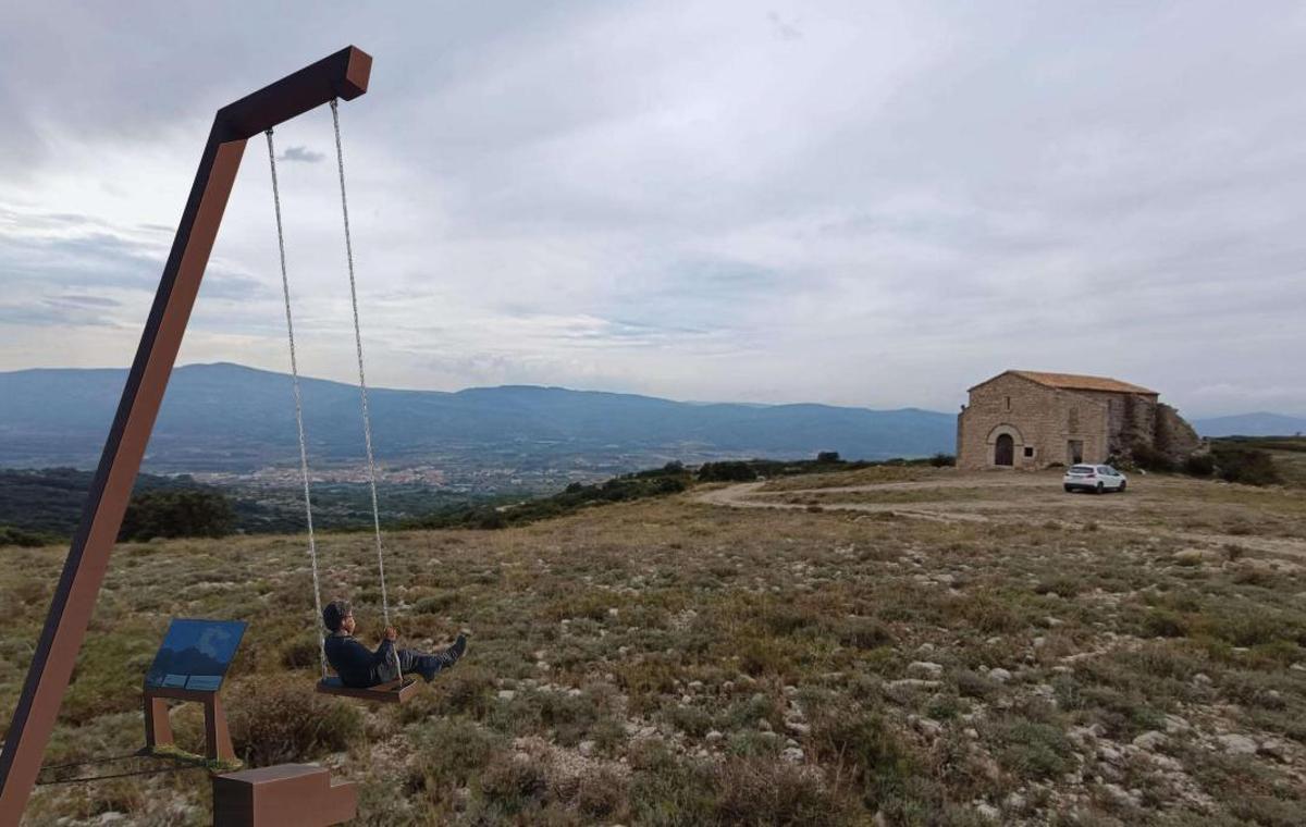 En Catí el mirador está proyectado en el entorno de la ermita de San Vicente.