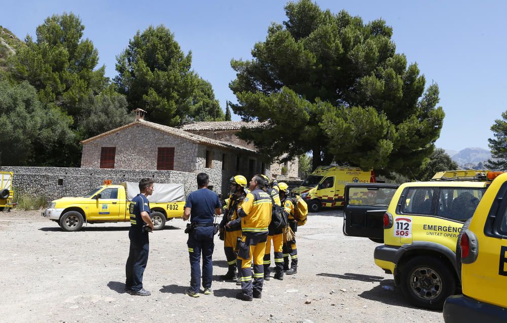 Incendio forestal den Cala Tuent