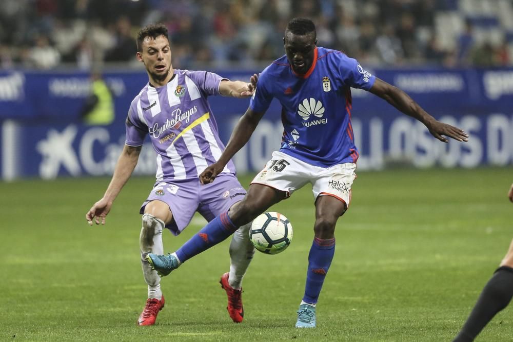 El partido entre el Real Oviedo y el Real Valladolid, en imágenes