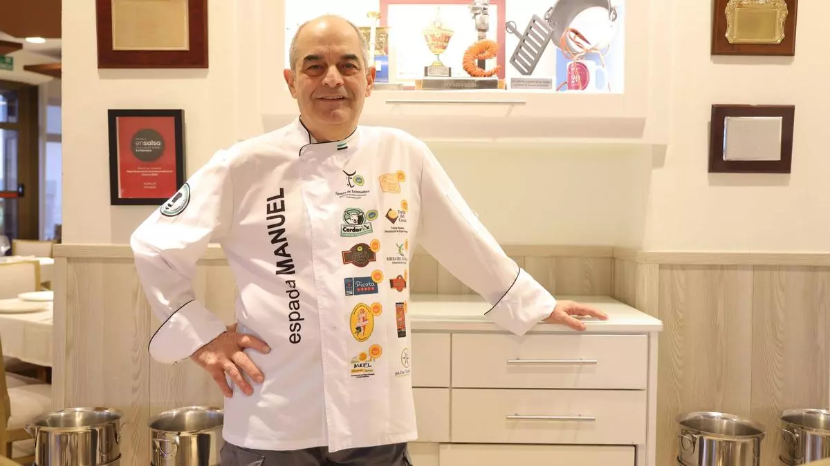 Una vida entre fogones: Manuel Espada, chef de Albalat, dice adiós tras una vida dedicada a la hostelería en Cáceres