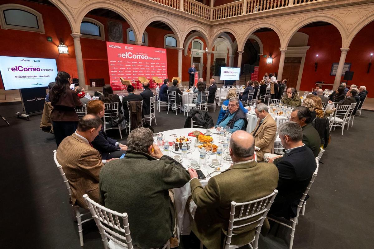 FOTOGALERÍA | #ElCorreoPregunta con José María Garzón  y Juan Ortega