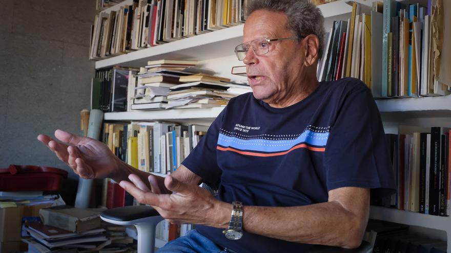 Lázaro Santana: &quot;El éxito en poesía es relativo y, desde luego, nunca es económico&quot;