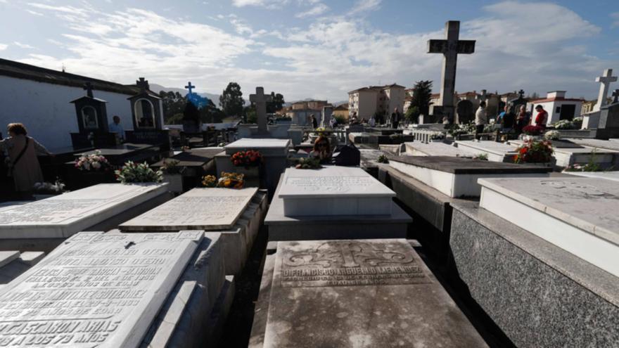 Avilés invierte 25.000 euros en la reparación del muro interior del cementerio de La Carriona